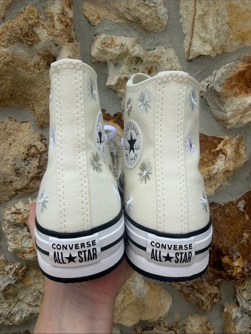 Converse CTAS Eva lift high tops youth 6 women’s 8 embroidered floral